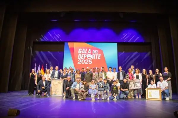 Pino Plasencia Casanova y Viktor Kateliev Bachvarov, mejores deportistas en la X Gala del Deporte de Adeje 2025