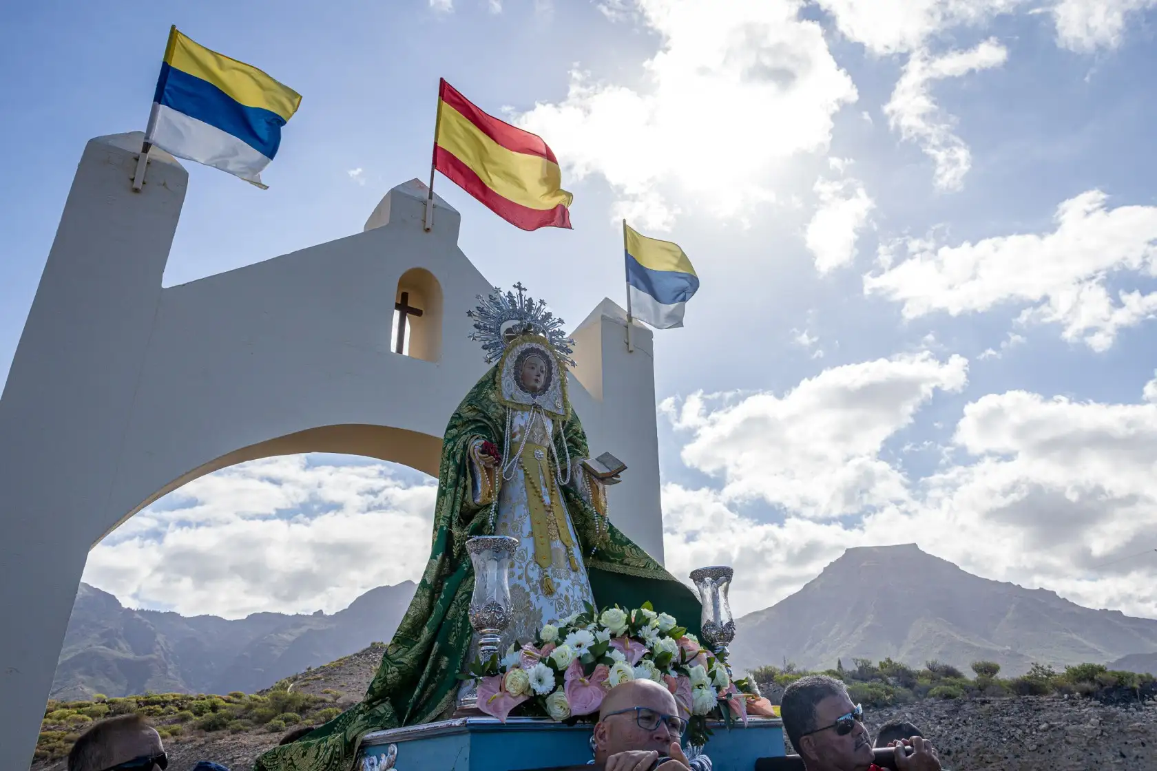 La Virgen de la Encarnación recorre el camino que lleva su nombre