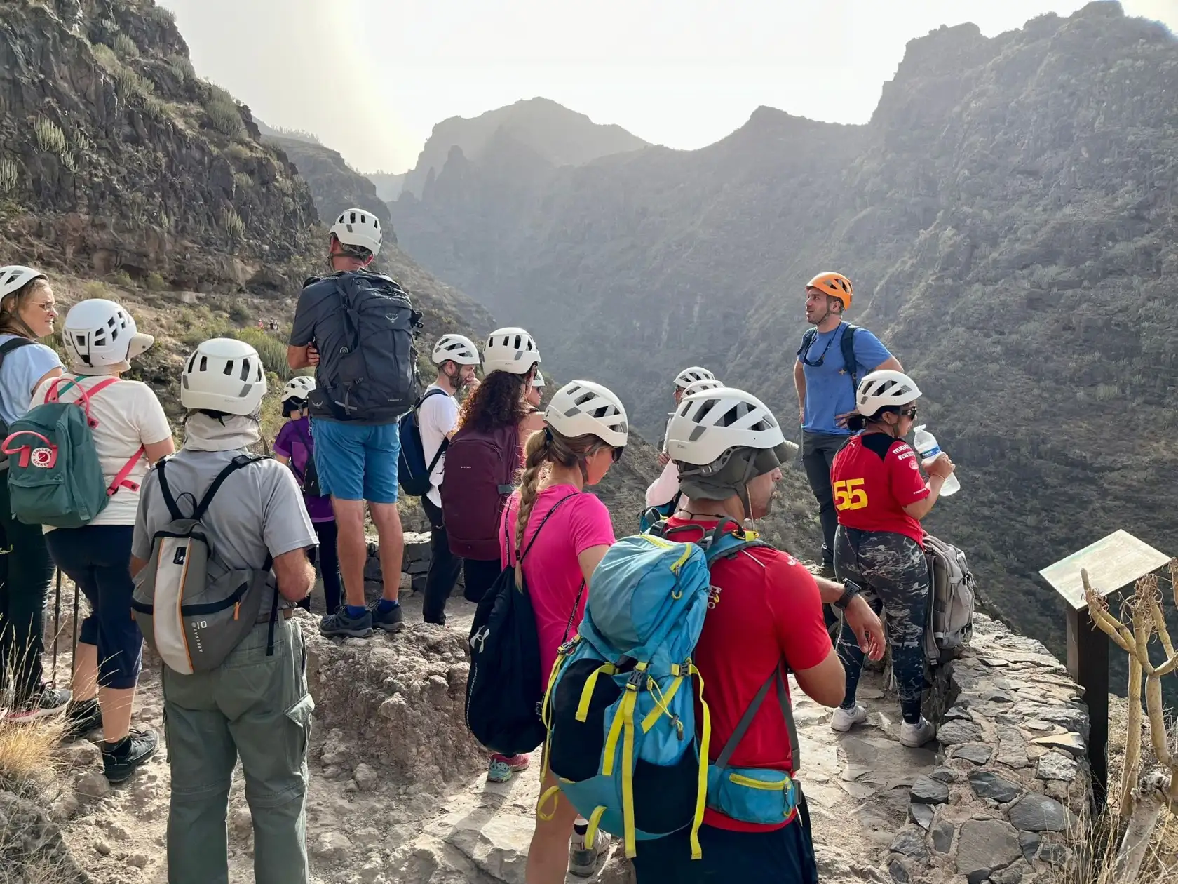 Alumnado de la UVA en el Barranco del Infierno en 2024