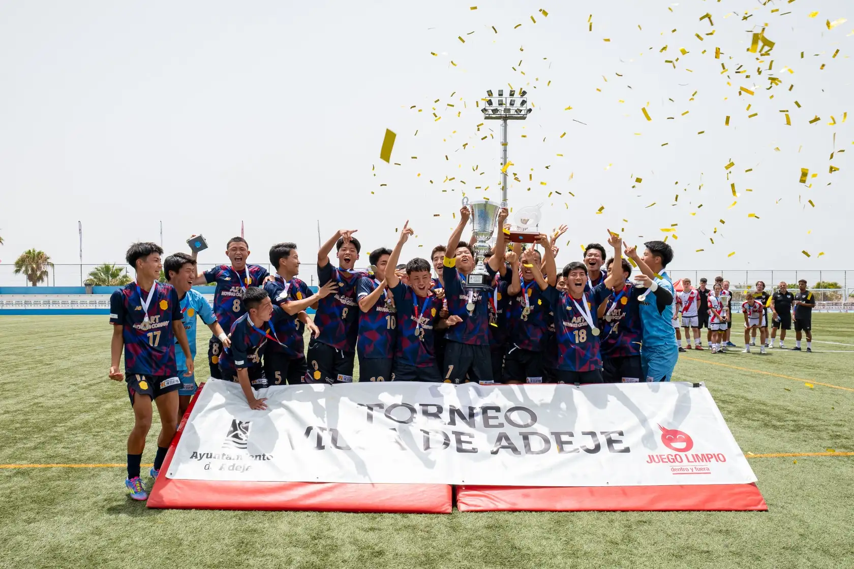 El Kokoku japonés se proclama campeón del Torneo Juvenil Villa de Adeje.