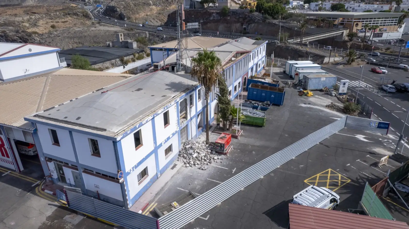 Obras en la central de la Polic&iacute;a Local en Fa&ntilde;ab&eacute;