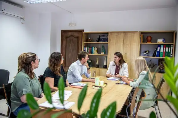 Adeje presenta el proyecto “Comunidades de Cuidado de la Salud Mental” dentro de su Plan de Infancia y Bienestar