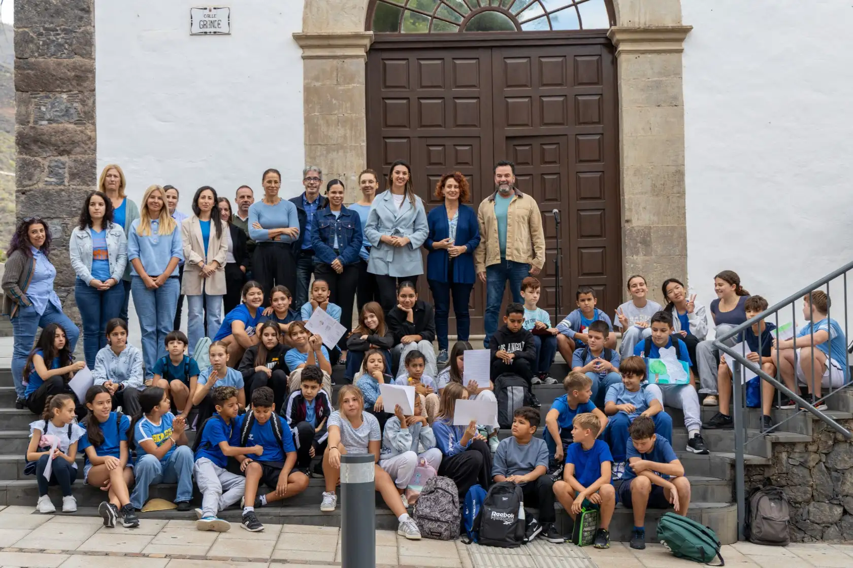 El Ayuntamiento de Adeje se suma a la conmemoraci&oacute;n  del D&iacute;a de la Infancia con acciones simb&oacute;licas y la lectura de un manifiesto