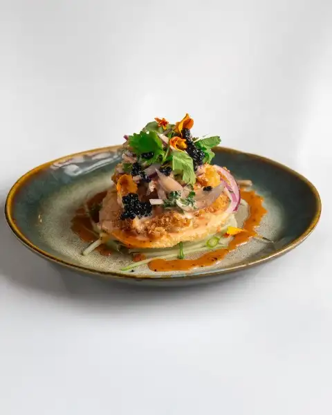 Adeje reconoce a Saikou con la Tapa de Oro Degusta.me 2025