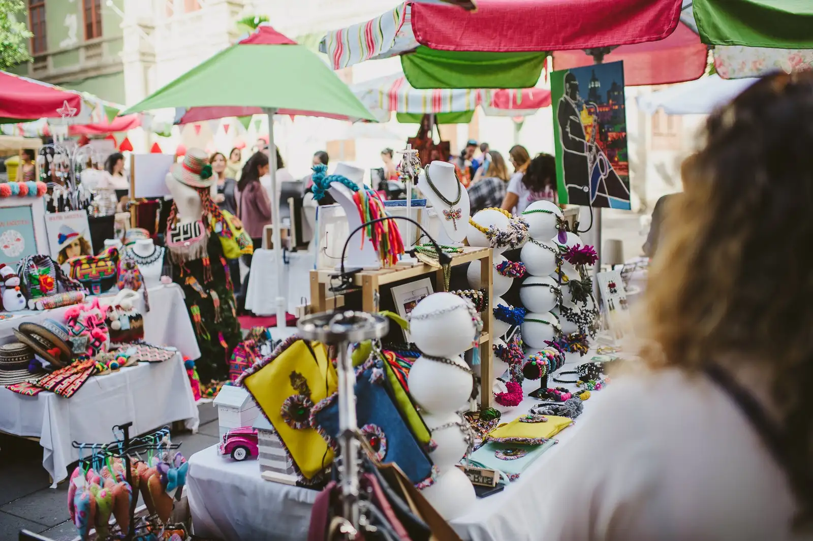 El mercadillo tendrá lugar en la Plaza de Salytien, los días 5, 6 y 7 de diciembre, coincidiendo con el Puente de la Constitución