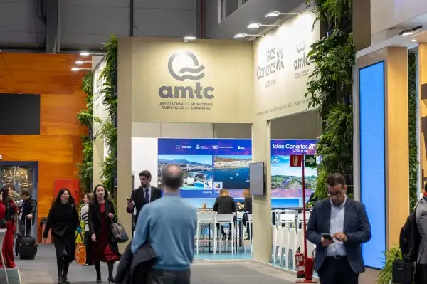 Costa Adeje refuerza su liderazgo tur&iacute;stico en FITUR 2026 con una intensa agenda institucional y promocional