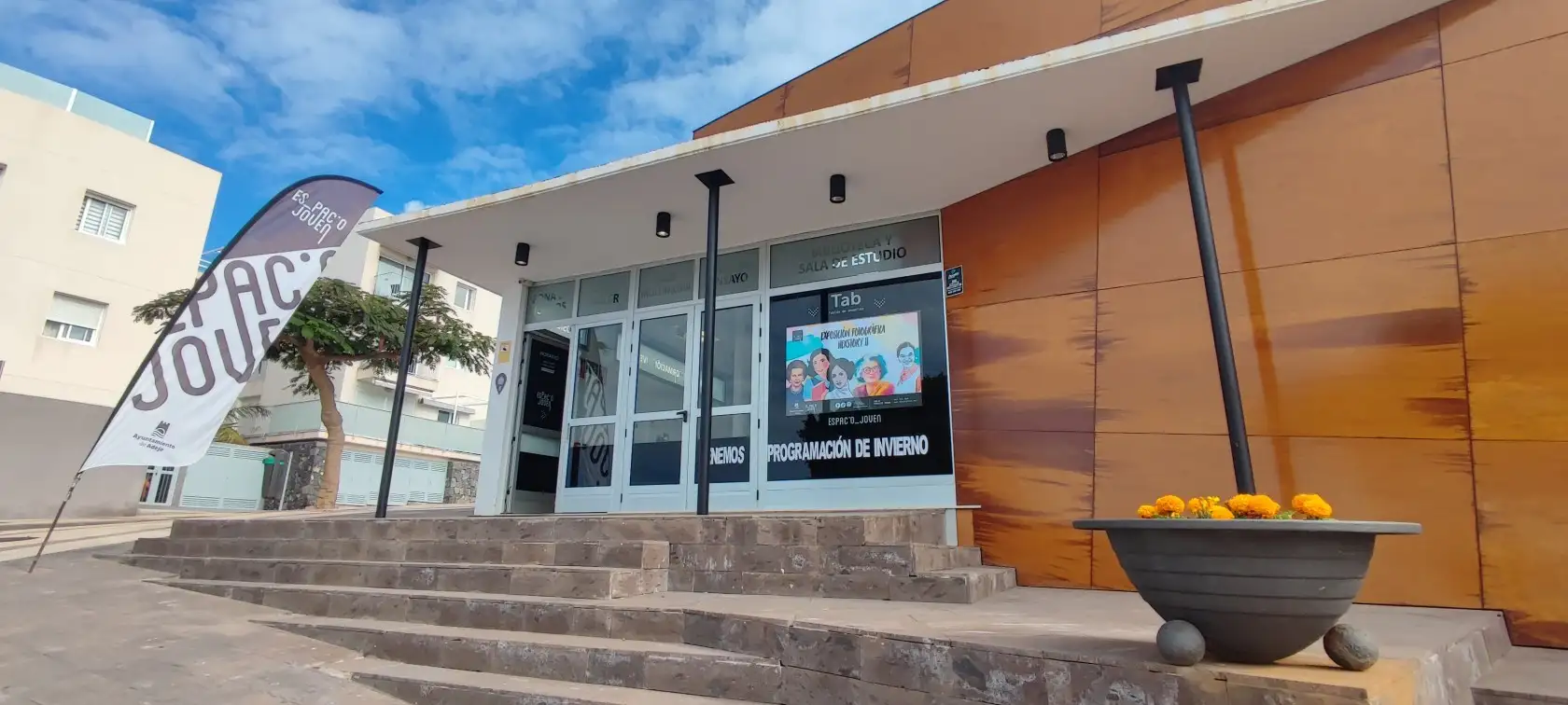 La casa de la juventud est&aacute; ubicada en el Gale&oacute;n 