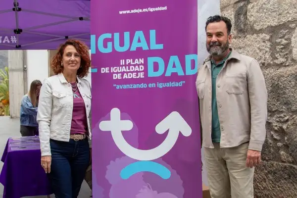 “¿Te cansas de oírlo? ¡Nosotras de vivirlo!” el lema de Adeje para reivindicar el 8M