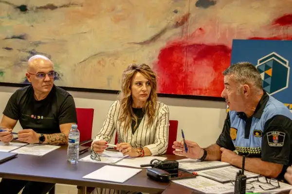 El Ayuntamiento de Adeje activa el PEMAD, suspende las actividades y cierra las instalaciones municipales ante la borrasca Therese