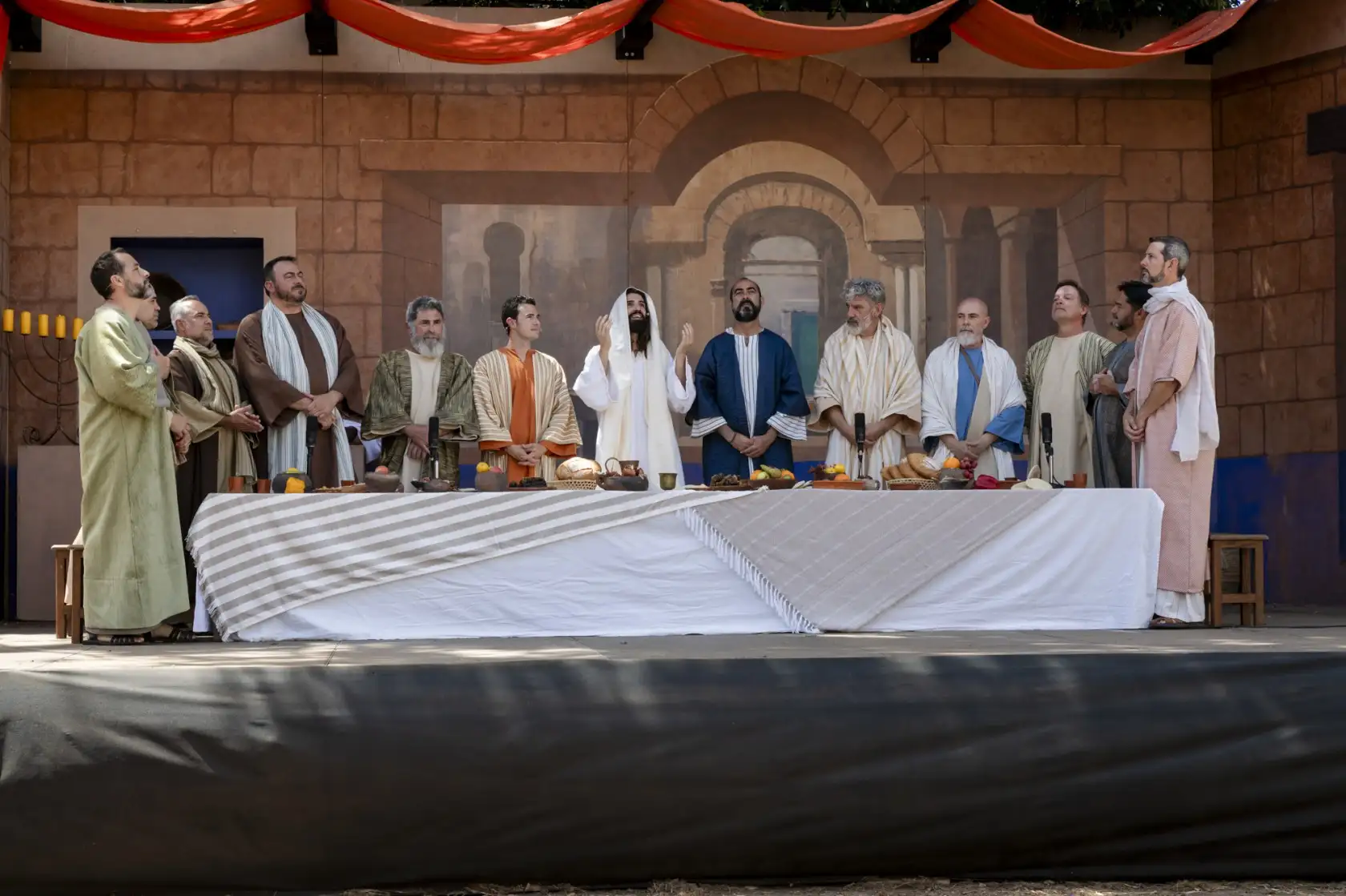 La Pasi&oacute;n de Adeje renueva la escena de la &Uacute;ltima Cena en su edici&oacute;n de 2026