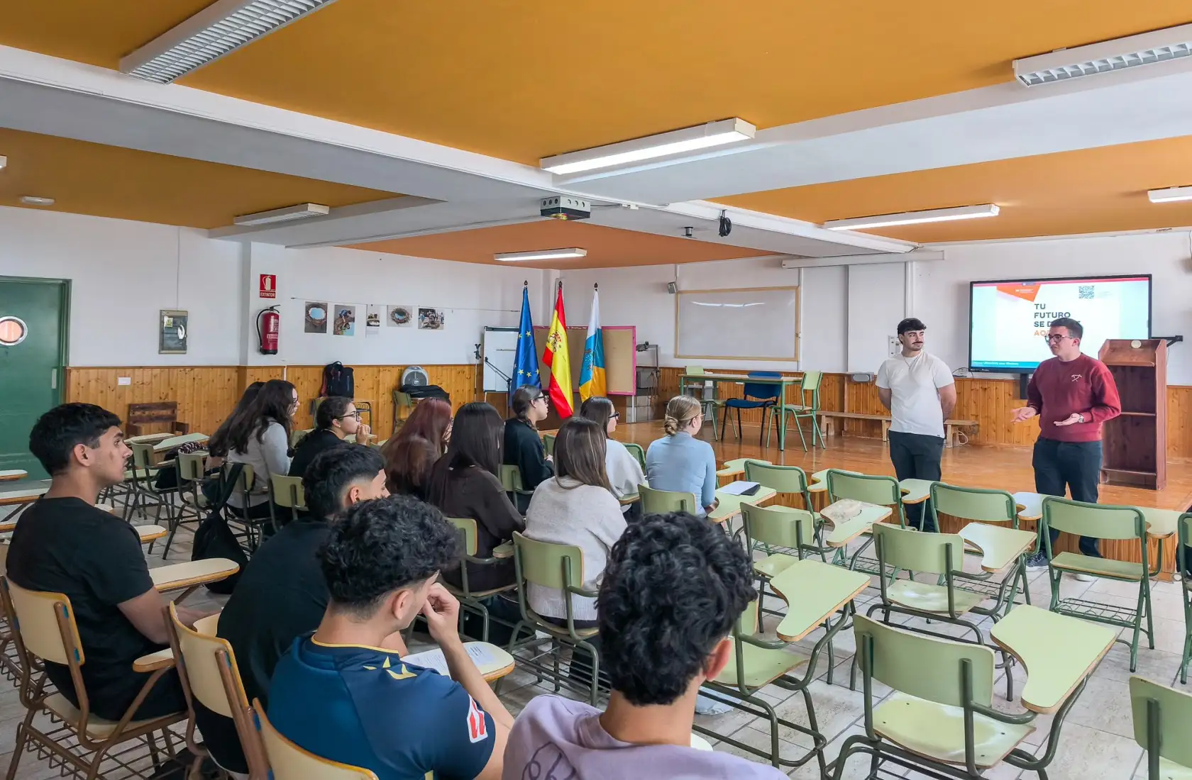 Adeje impulsa la promoción del Campus Universitario del Sur para acercar la oferta de la ULL al alumnado de Bachillerato de la comarca.