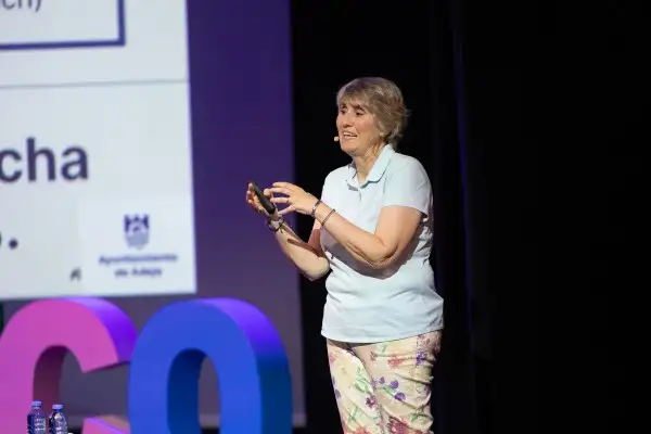 Paloma del R&iacute;o en Adeje: &ldquo;Todav&iacute;a hay mucho terreno por delante para equiparar el deporte femenino al masculino&rdquo;