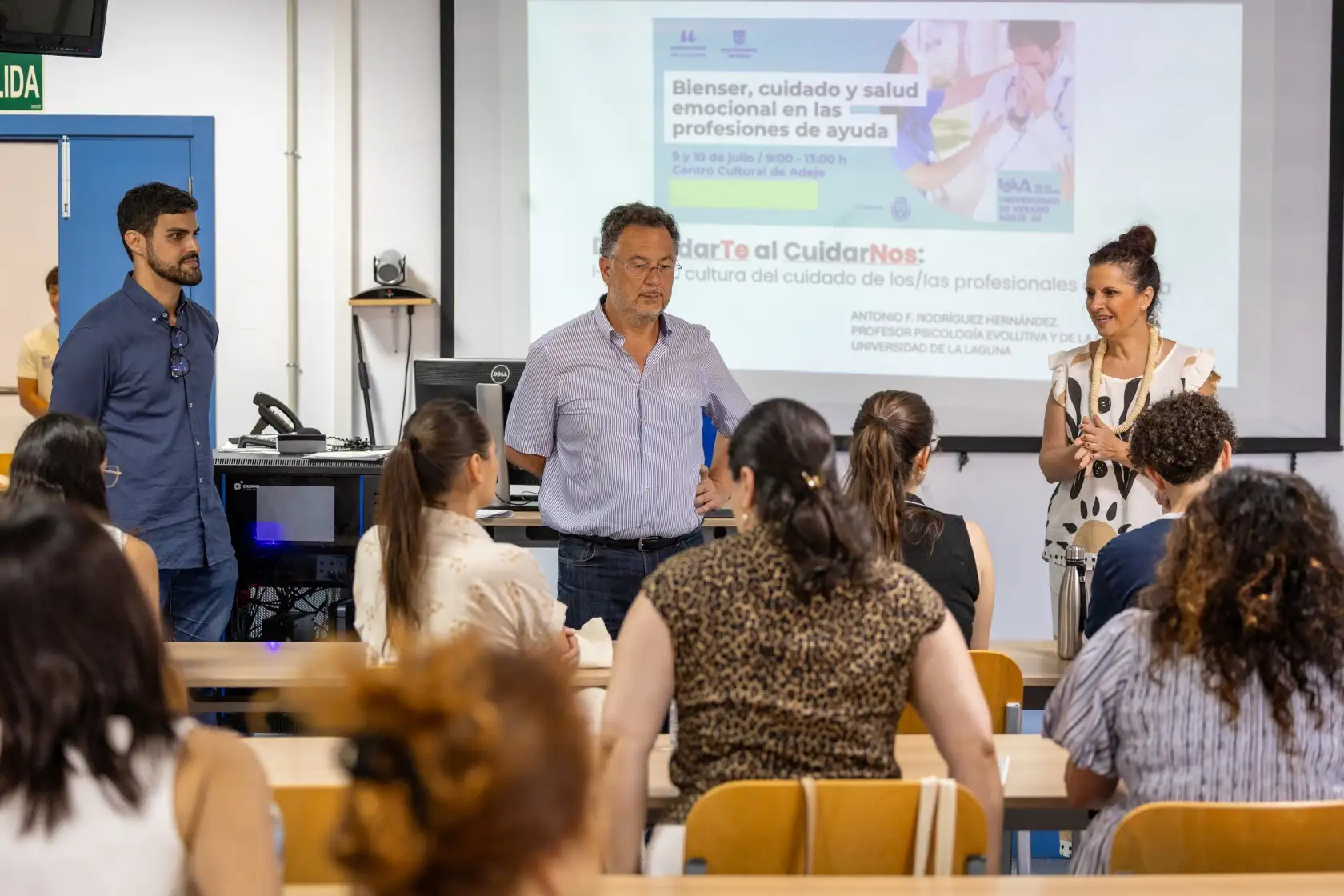 Alumnado y ponentes en la Universidad de Verano de Adeje