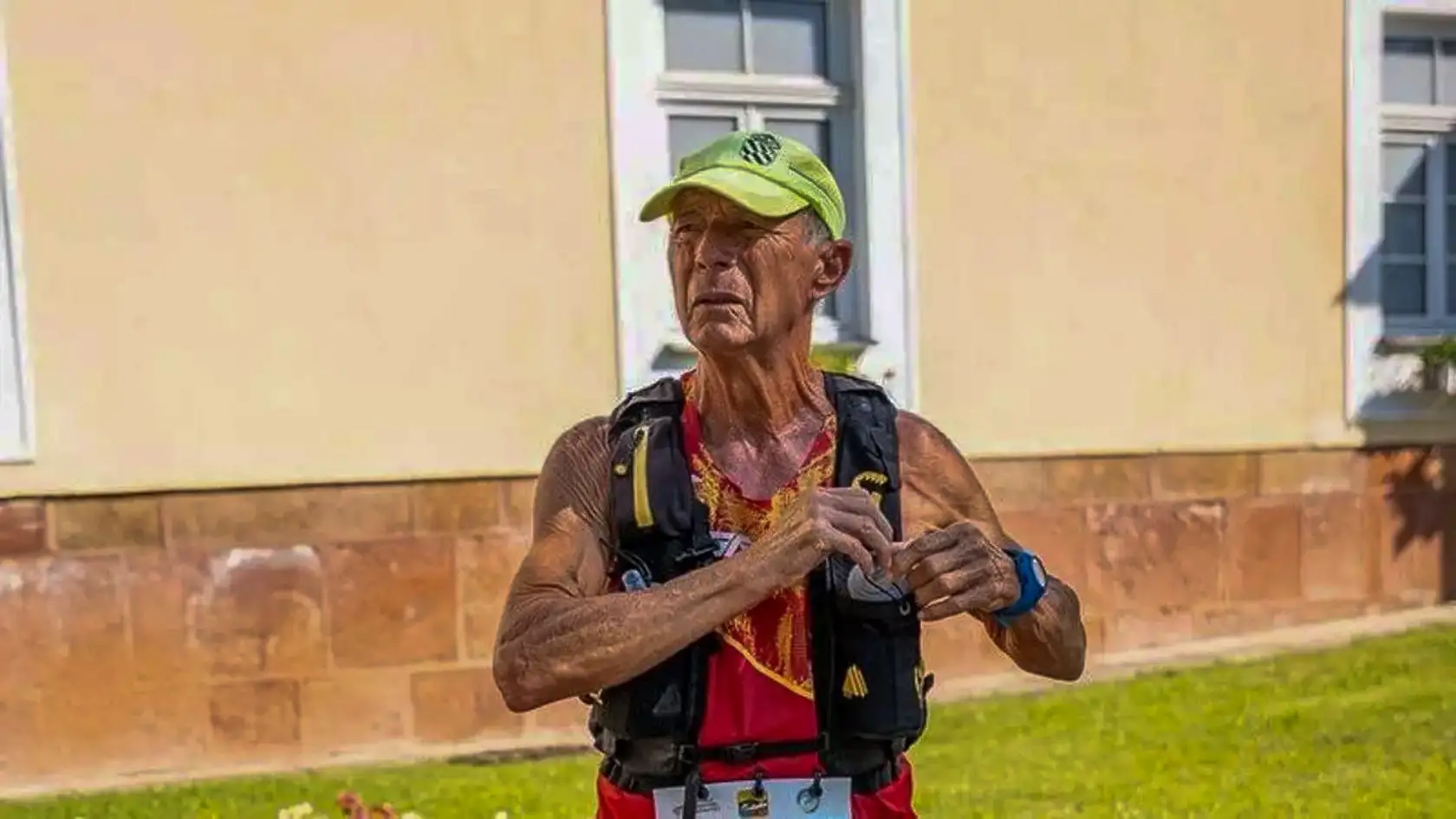 Tomás González, triple campeón del mundo máster de trail a los 75 años.