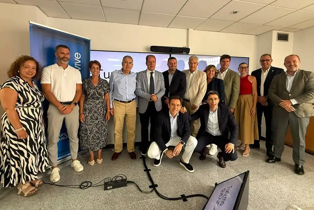 Los municipios tur&iacute;sticos de Canarias, entre los cuales se encuentra Adeje, se suman a la iniciativa &lsquo;"Turismo que Suma" de Exceltur.