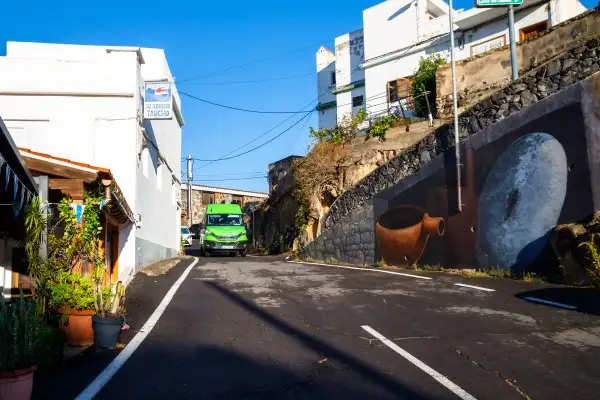 &Eacute;xito de afluencia en el primer d&iacute;a de las nuevas guaguas urbanas de Adeje a La Caleta y median&iacute;as