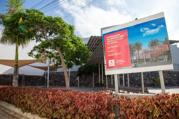 El Ayuntamiento de Adeje iniciará en septiembre las obras de regeneración de la zona infantil de la plaza de Tijoco La Hoya
