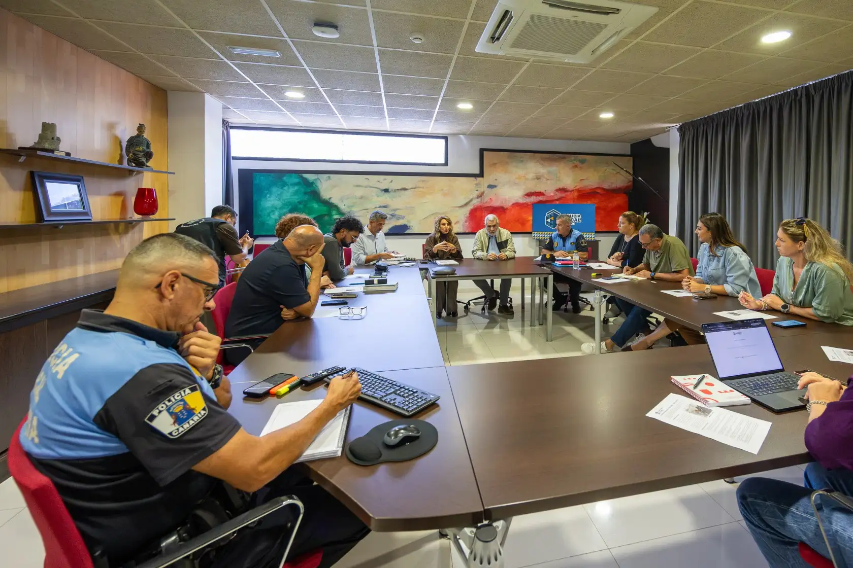 Reunión de coordinación de simulacro de emergencia volcánica en Adeje