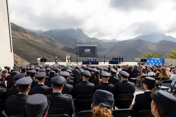 La Polic&iacute;a Nacional celebra en Adeje la festividad de su patr&oacute;n &acute;Los Santos &Aacute;ngeles Custodios